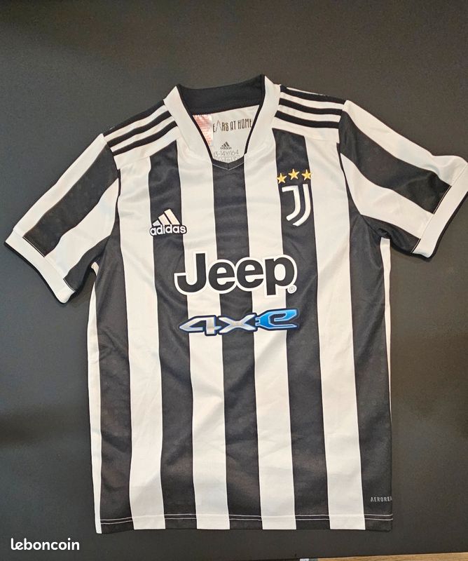 Maillot de foot Juventus année 2021-2022 taille 13-14 ans (image 1)