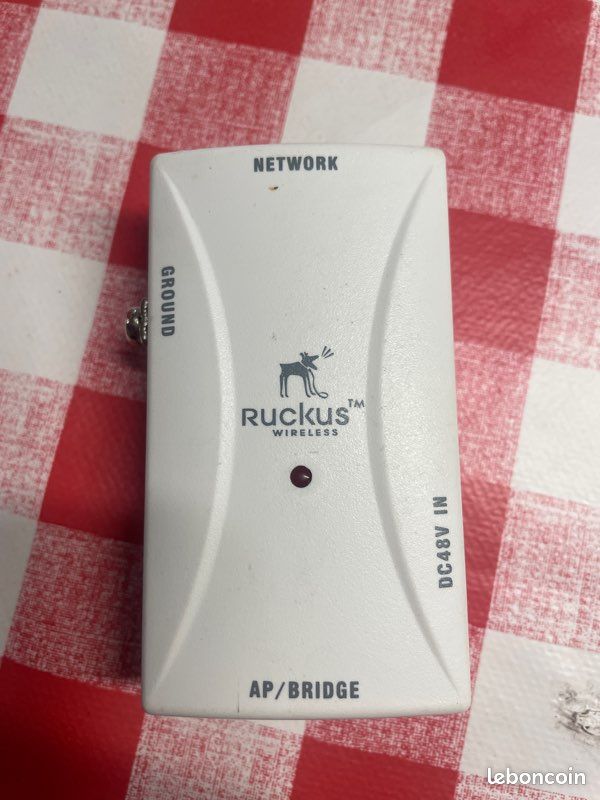 Injecteur POE RUCKUS (image 2)