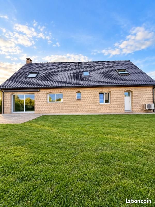 Maison 11 pièces 180 m² · à Saint-Venant · 180 m² · 379 500 €