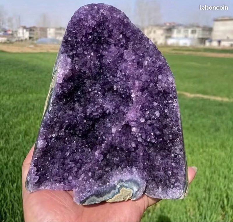 Améthyste violette, 396,0 carats, pierres précieuses certifiées