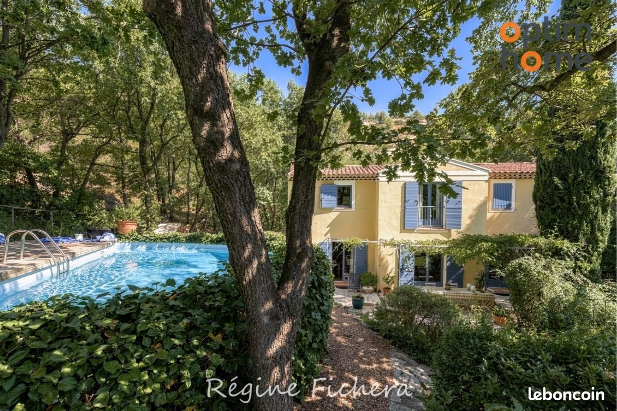 Maison 6 pièces 140 m² · à Puyloubier · 140 m² · 740 000 €