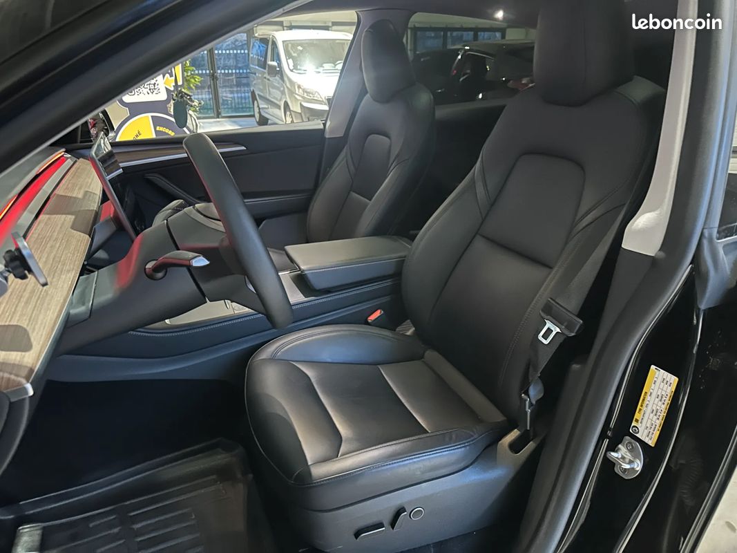 TESLA Model Y LONG RANGE RWD - 2024 - Toit ouvrant - Automatique (image 12)