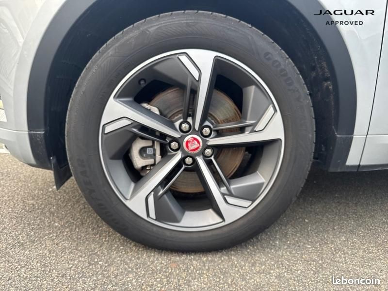 Jaguar E-Pace P200 FlexFuel MHEV R-Dynamic SE BVA AWD (image 16)