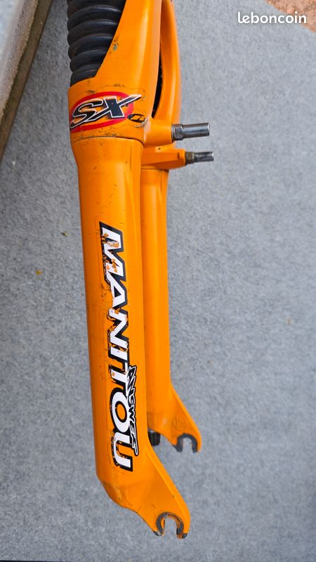 Fourche vtt manitou magnum R pour piece - Équipements vélos