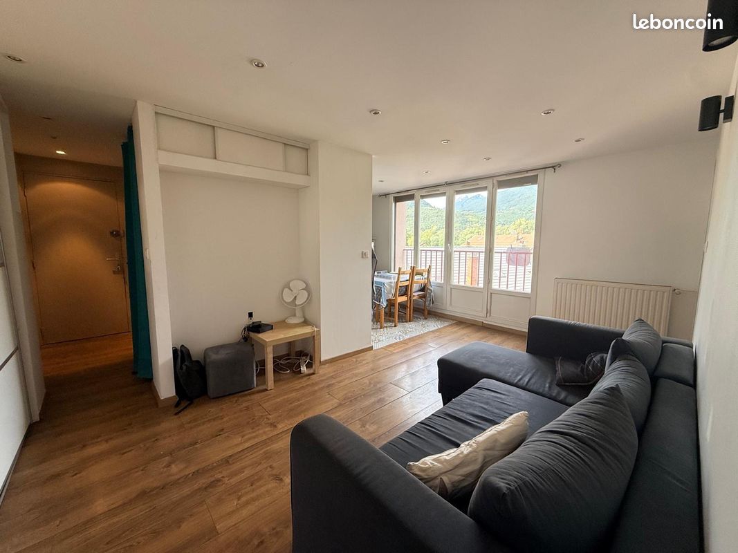Appartement 3 pièces 52 m² · à Fontaine · 52 m² · 80 000 €