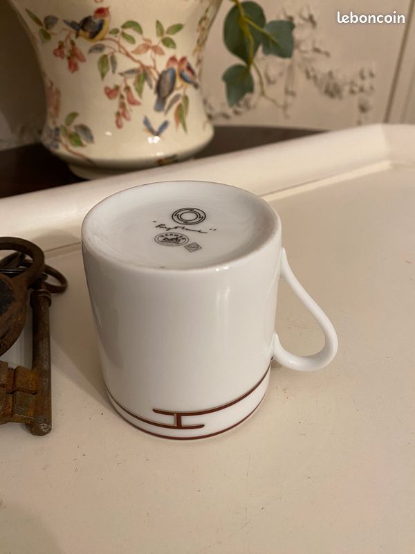 Tasse à café avec coupelle antiderapante