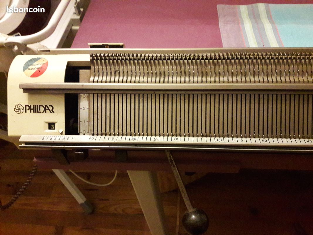Machine à tricoter (image 1)