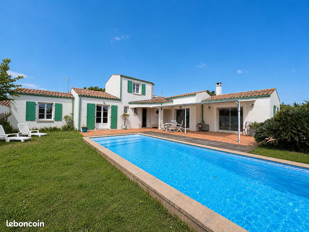 Maison 7 pièces 173 m² · à Angoulins · 173 m² · 582 400 €