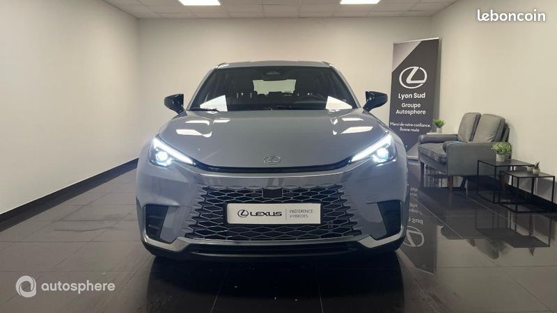Lexus Lbx 1.5 136ch Elegant 2WD MY26 (image 2)