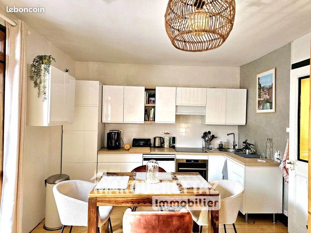 Immeuble 5 pièces 101 m² · à Bonne · 101 m² · 410 000 €