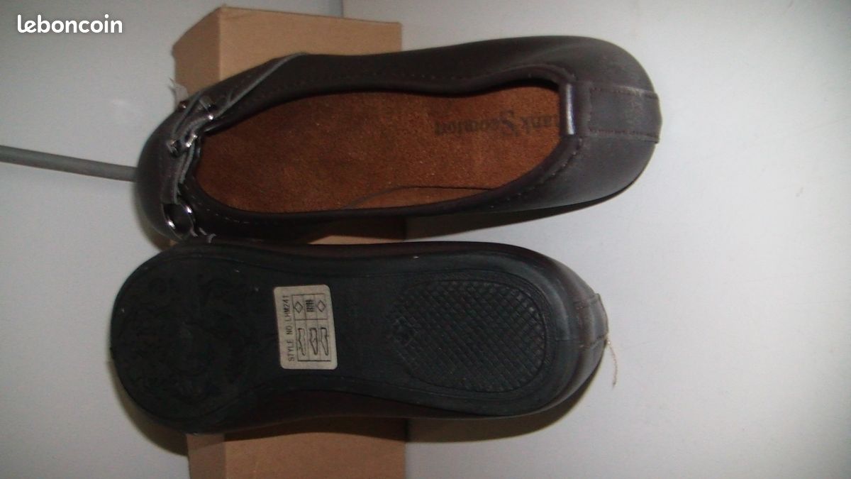 Chaussures neuves (image 2)