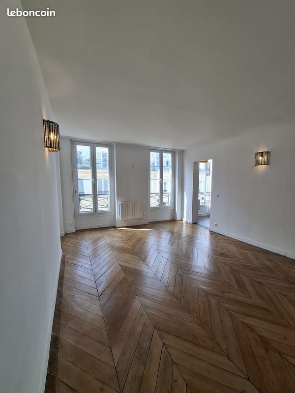 Appartement 1 pièce 44 m² · à Paris · 44 m² · 1 648 €
