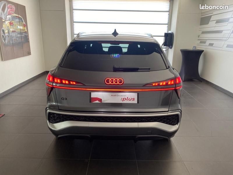 Audi Q3 1.5 e-hybrid 272ch S line S tronic 6 (image 6)