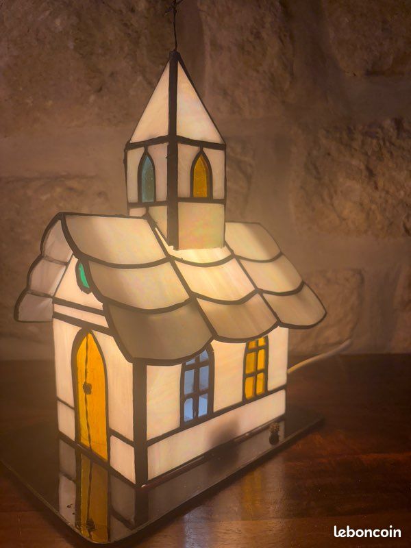 Chapelle - lampe d’ambiance en vitrail Tiffany (image 3)