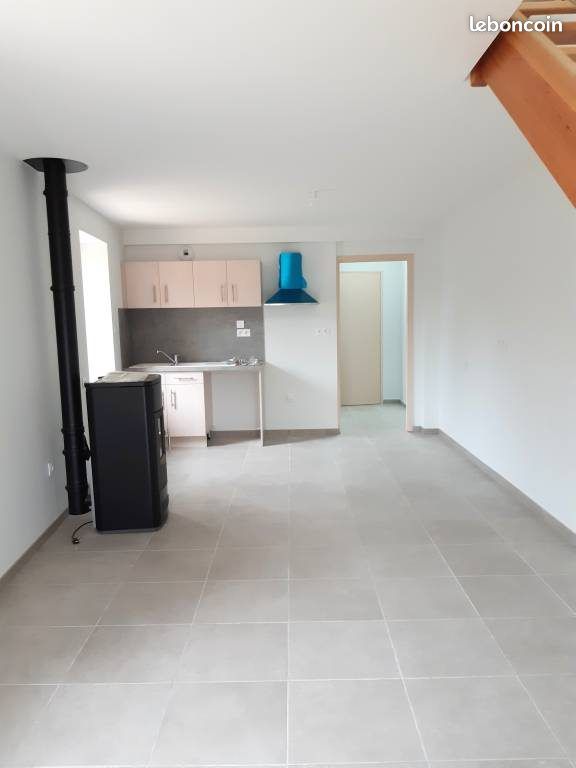 Maison 3 pièces 53 m² · à Les Éparres · 53 m² · 715 €/mois