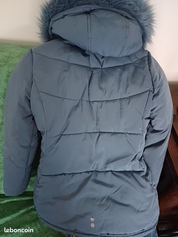 Vends blouson d'hiver enfant 10 ans (image 2)