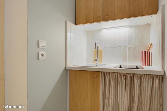 Appartement 1 pièce 17 m² — 9