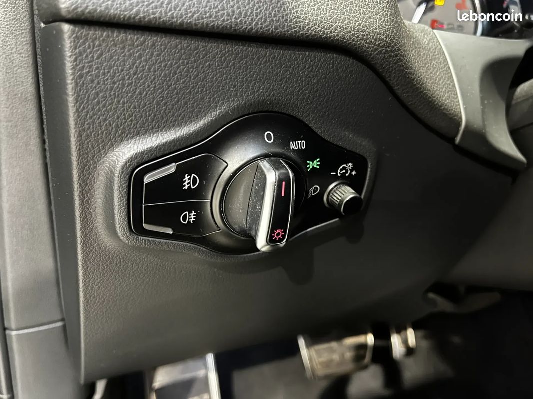 AUDI SQ5 3.0 Bi TDI 313 ch Sline - 2014 - Toit ouvrant - B&O - Caméra de recul - Siège Chauffant Av/Ar - Attelage (image 24)