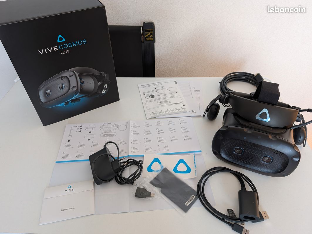 Casque VR HTC Vive Cosmos Elite - Kit Complet Noir - Occasion état Correct
