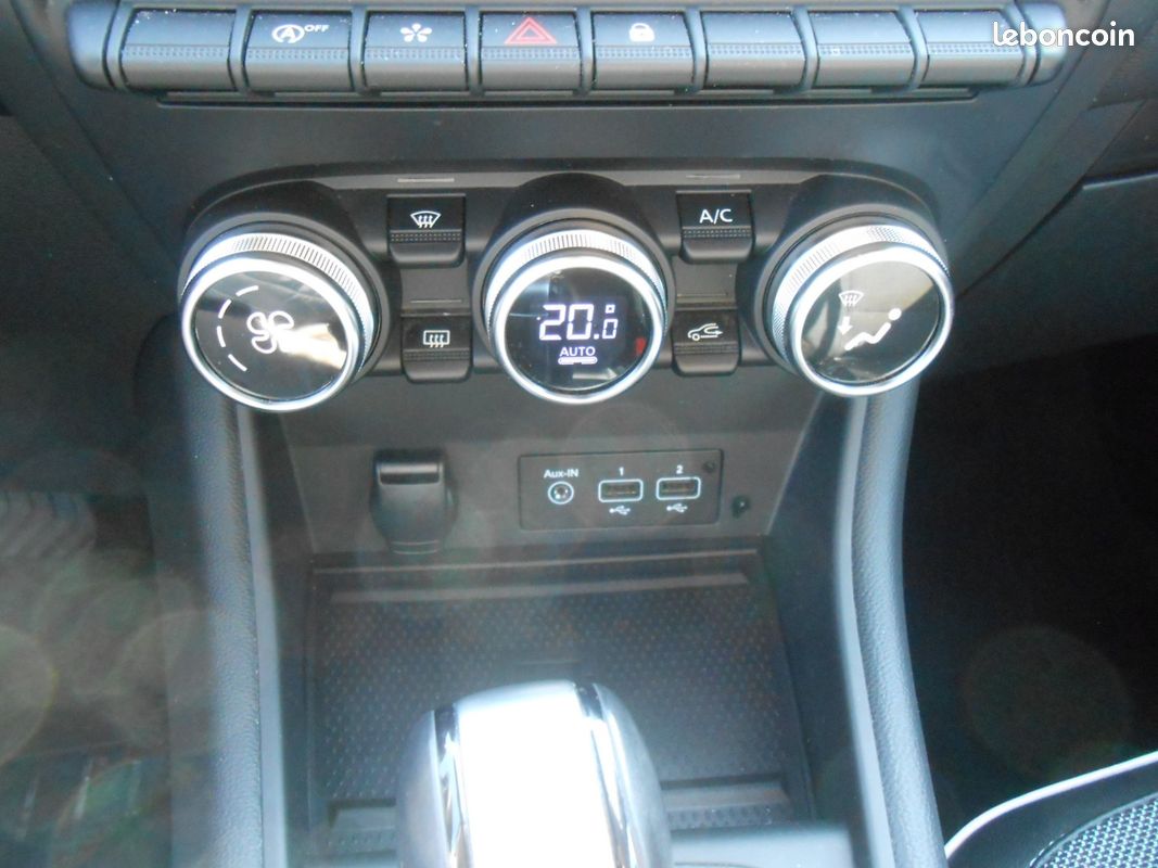 RENAULT CAPTUR TCe 130 EDC FAP Intens (image 24)