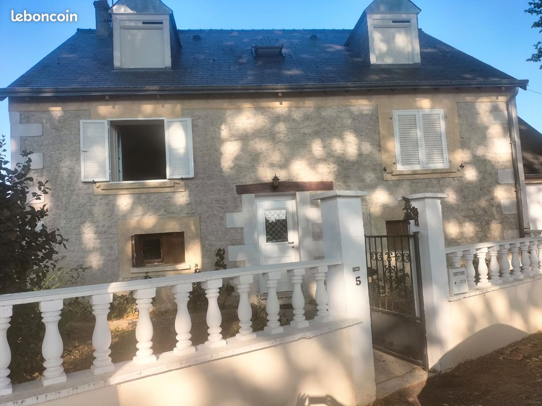 Maison 5 pièces 100 m² · à Nazelles-Négron · 100 m² · 1 124 €/mois