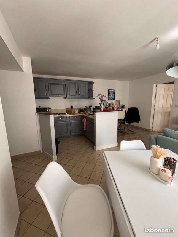 Appartement 2 pièces 50 m² · à Auxerre · 50 m² · 570 €