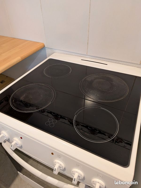 Cuisinière vitrocéramique PROLINE PCC 662 WH
PCC 662 WH (image 2)