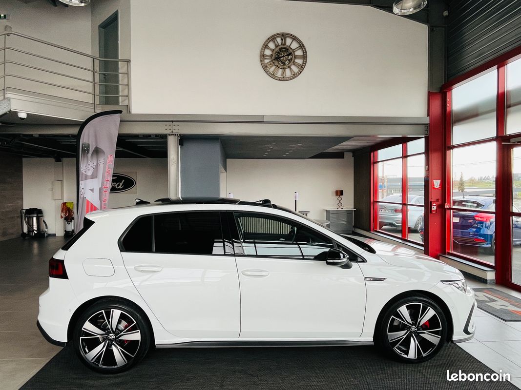 Volkswagen golf 8 gtd 2,0 tdi 200 dsg7 toit panoramique attelage gps camera dcc acc apple carplay regulateur adaptatif limiteur keyless iq drive jante 18 digital cockpit matrix led excellent etat (image 3)