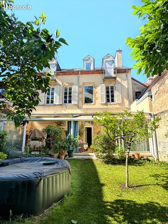 Maison de ville 8 pièces 289 m²