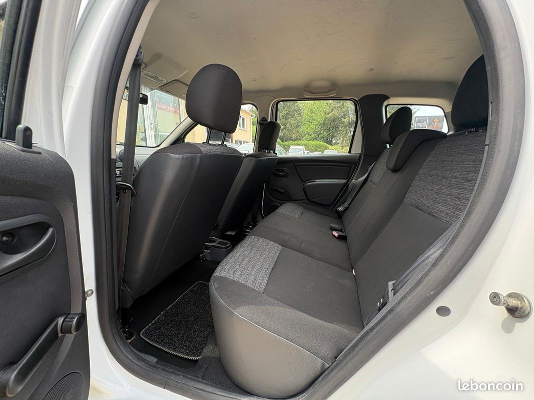 DACIA DUSTER 1.6 16v 105 4x2 Lauréate (image 8)