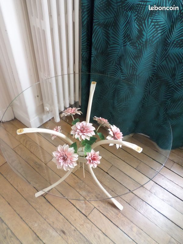 Gueridon / table basse ronde vintage plateau en verre sur pied floral en fer (image 2)