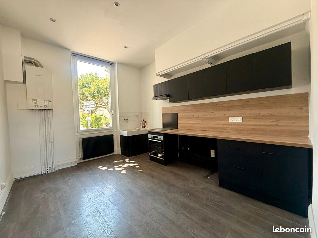 Appartement 3 pièces 59 m² · à Valence · 59 m² · 709 €