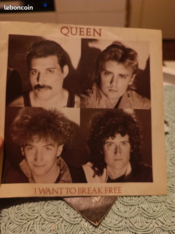 45 tours Queen i want to break free (image 1)