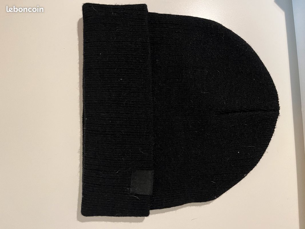 Bonnet noir neuf (image 1)