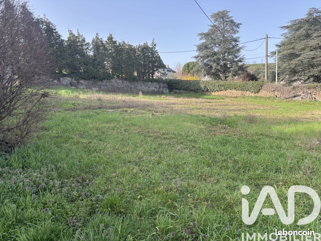 Terrain 500 m² · à Saint-Martin-la-Plaine · 500 m² · 109 000 €