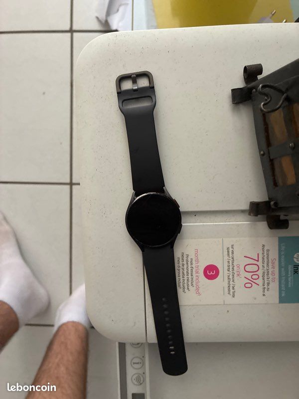 Samsung Galaxy Watch 4 (image 1)