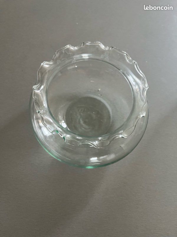 Vase / pot en verre (image 2)