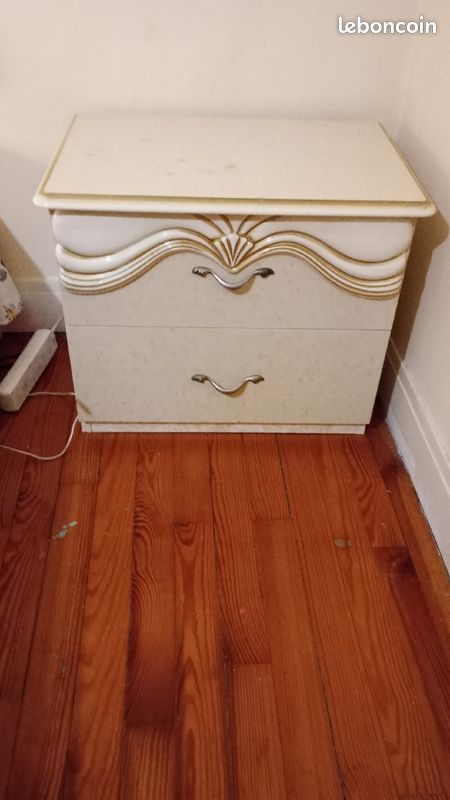 Grand lit avec sommier avec avec 3 commodes (image 3)