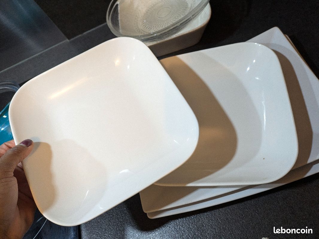 Lot 7 assiettes prix négociable (image 3)