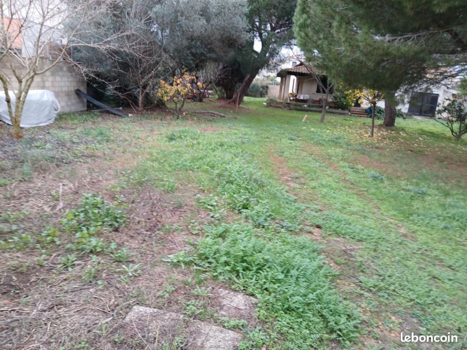 Terrain 234 m² Aimargues · 132 000 €
