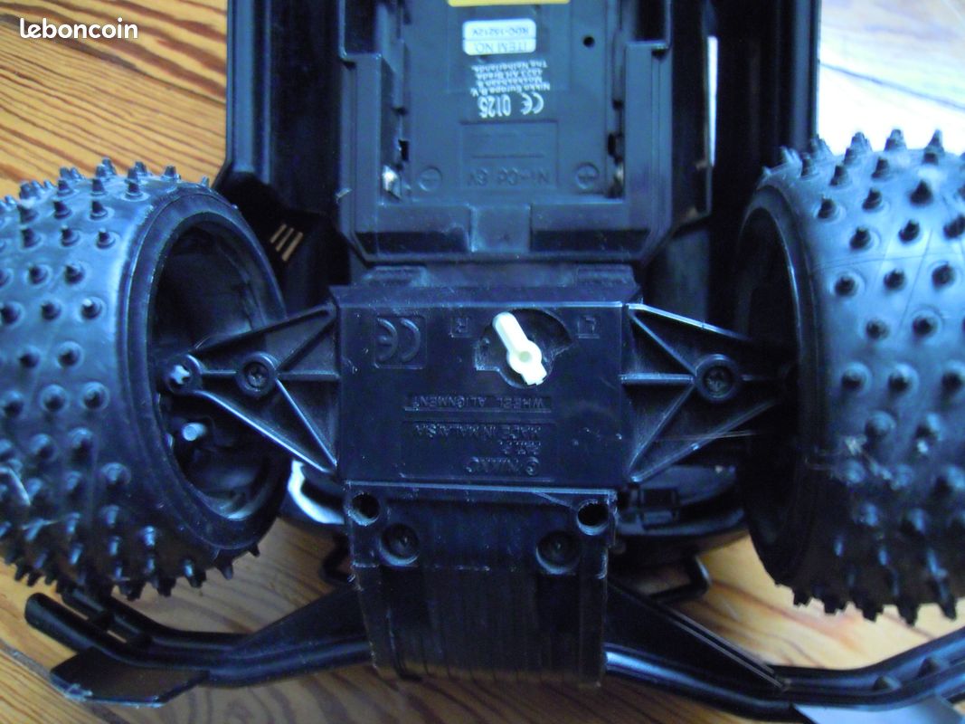 Jeep 4x4 téléguidée (image 7)