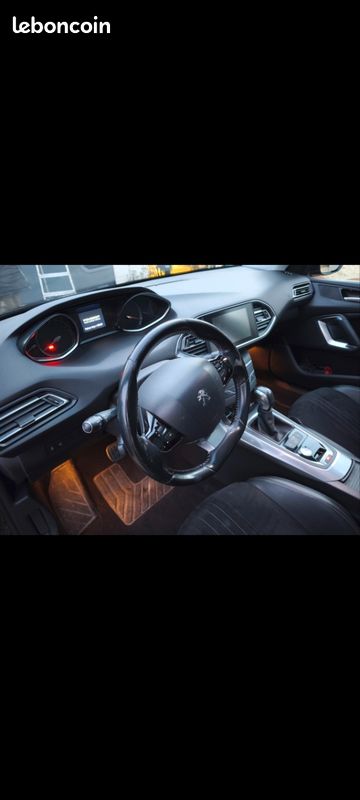 Peugeot 308 SW FELINE (image 3)