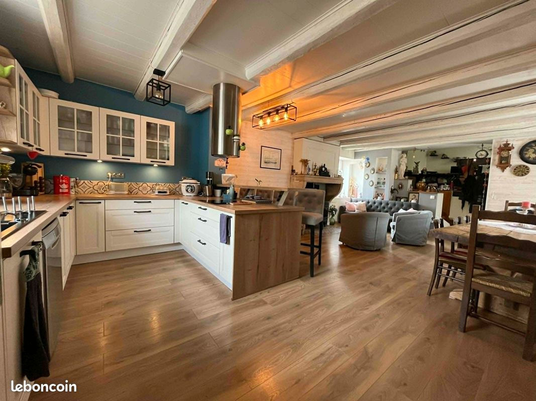 Maison 5 pièces 140 m² · à Villers-lès-Moivrons · 140 m² · 210 000 €