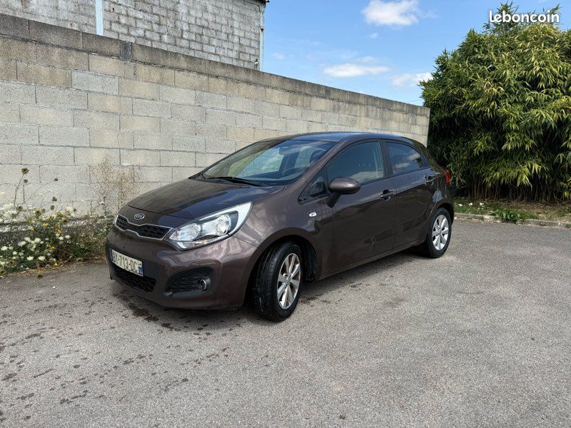 Kia Rio (image 1)