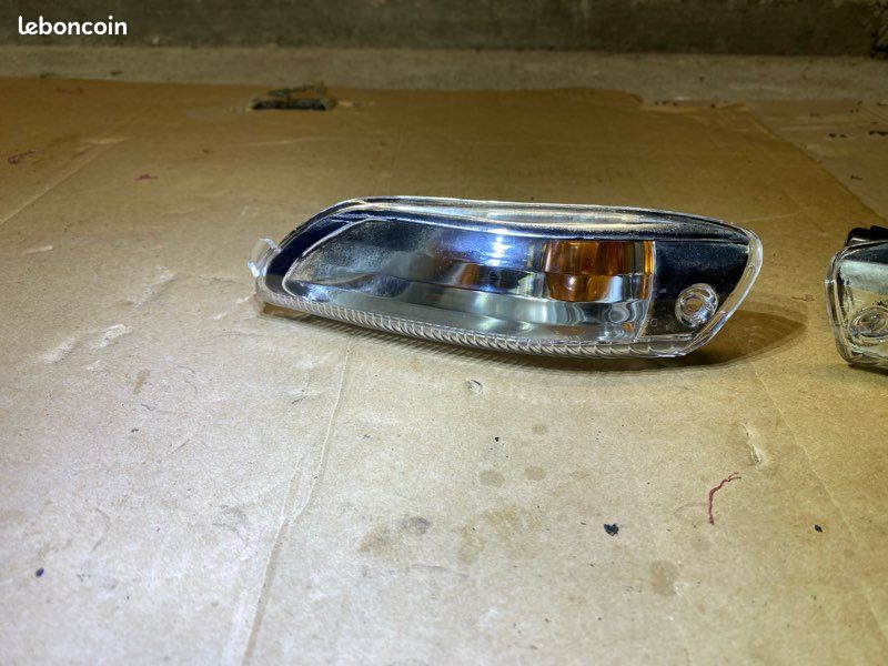 Clignotant Avant Gauche Compatible Aprilia RSV 1000 (2001-2020) - Neuf V PARTS, Référence 6894