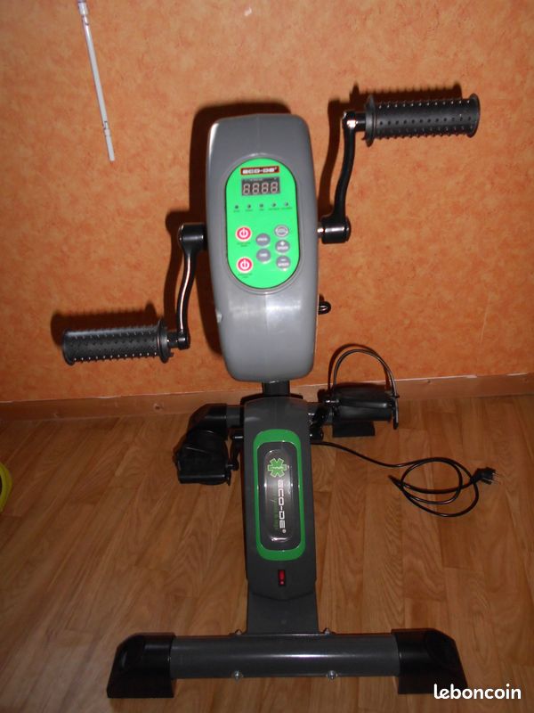 Vélo D’appartement électrique Pour Bras Et Jambes – RS Distribution Avec écran LCD