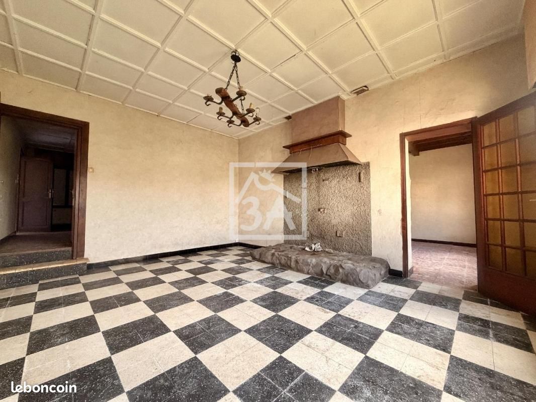 Maison 9 pièces 162 m² · à Lapugnoy · 162 m² · 50 000 €