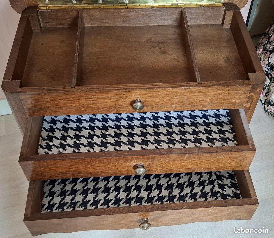 Petit meuble d’appoint à tiroirs (image 4)