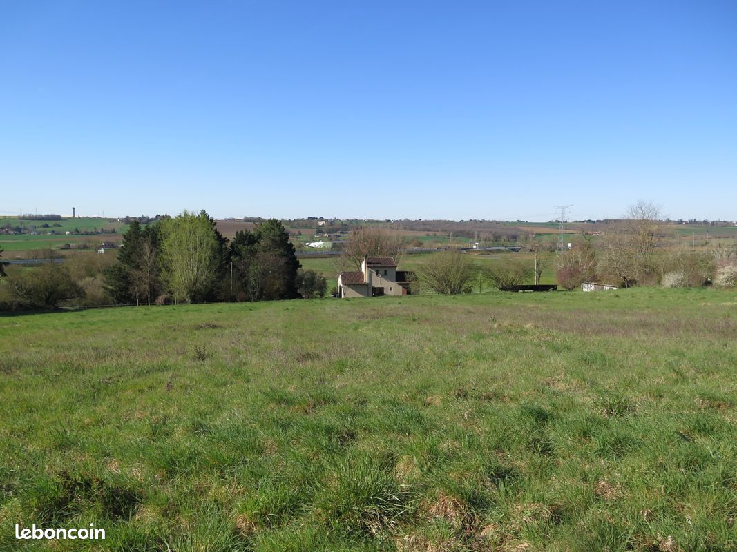 Terrain 1189 m² viabilisé · à Verfeil · 128 000 €