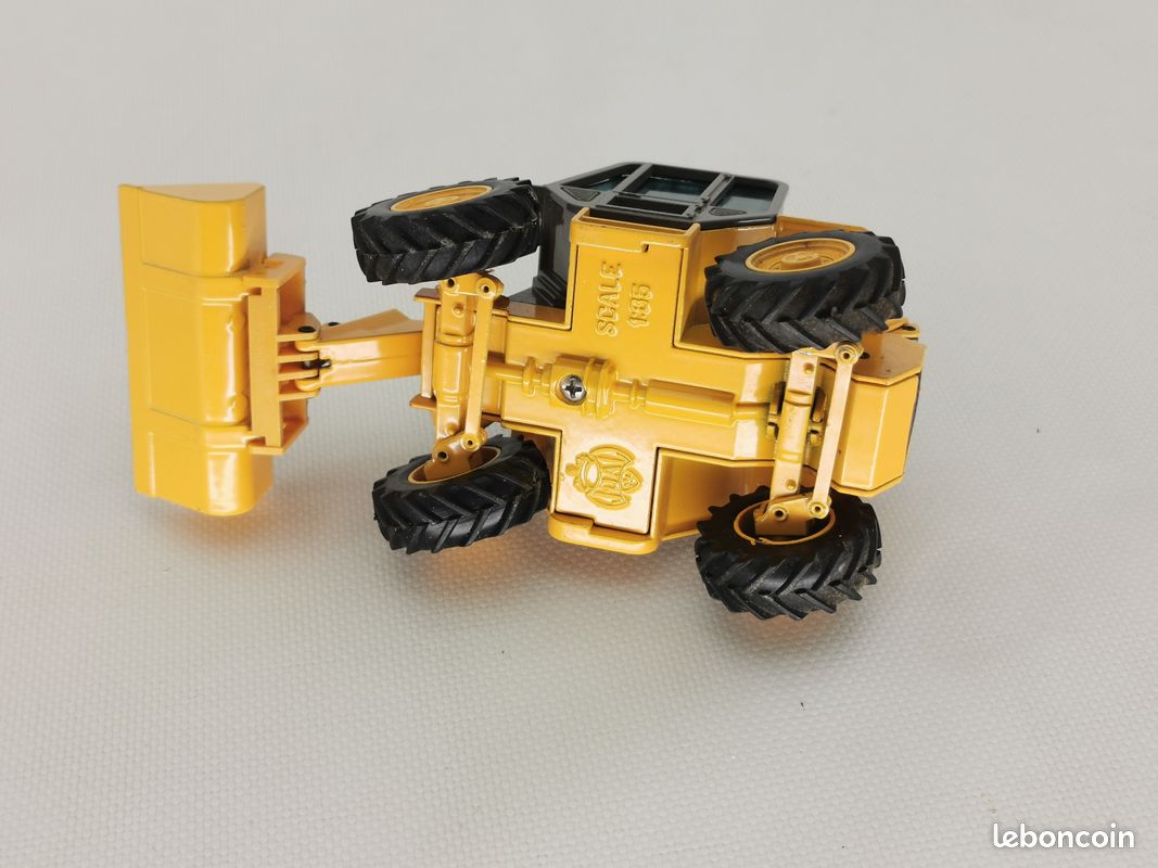 1/43 Ixo Peugeot 403 Break SPAR Hachette